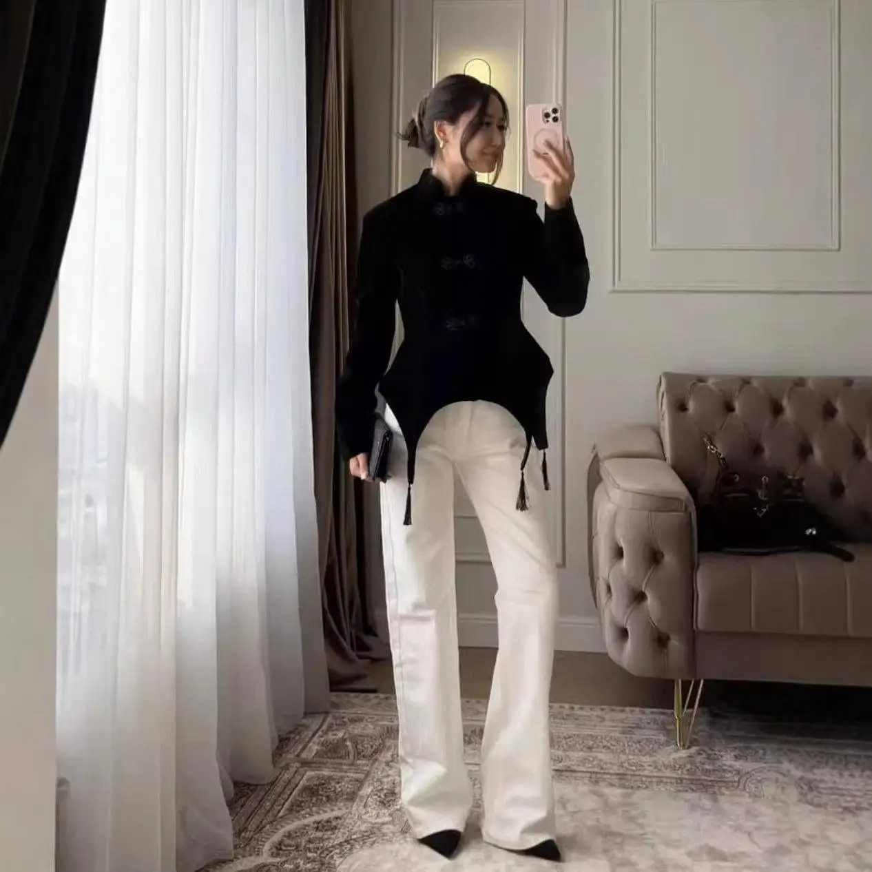 Fashionable Velvet Long Sleeve Coat Women's Cross-Border Clothing Button Decorated Stand Collar Outerwear Elegant Simple Style
Fashionable Velvet Long Sleeve Coat Women's Cross-Border Clothing Button Decorated Stand Collar Outerwear Elegant Simple Style