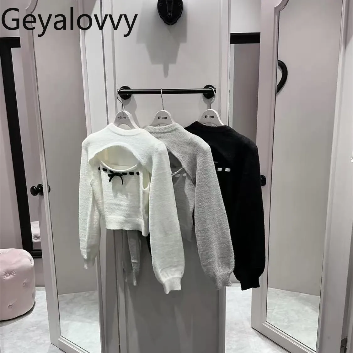 Japanese Style Pure Original Sweet Girl Versatile Color-Block Bowknot Camisole Top and Long Sleeve Vest Pullover Two-Piece Set
Japanese Style Pure Original Sweet Girl Versatile Color-Block Bowknot Camisole Top and Long Sleeve Vest Pullover Two-Piece Set