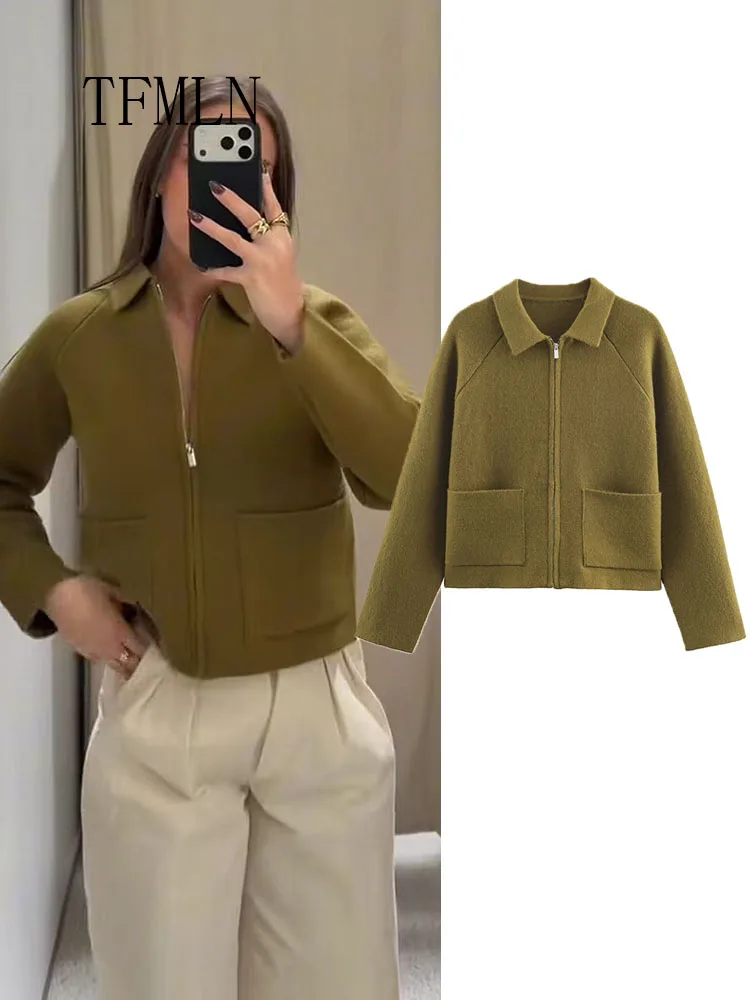 TFMLN Ретро женские вязаные свитера на молнии, новые шикарные повседневные уличные топы с длинными рукавами и лацканами, мягкие теплые укороченные трикотажные изделия с карманами
TFMLN Ретро женские вязаные свитера на молнии, новые шикарные повседневные уличные топы с длинными рукавами и лацканами, мягкие теплые укороченные трикотажные изделия с карманами