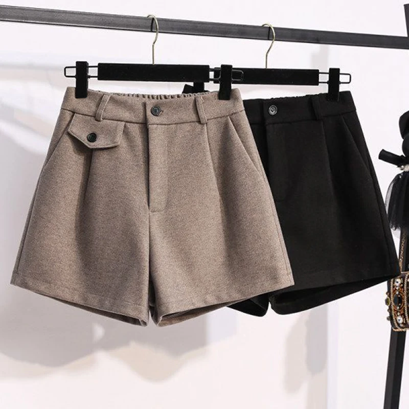 Fashion commute shorts women in autumn and winter new loose fit high waist casual versatile wide leg A-line short pants
Fashion commute shorts women in autumn and winter new loose fit high waist casual versatile wide leg A-line short pants