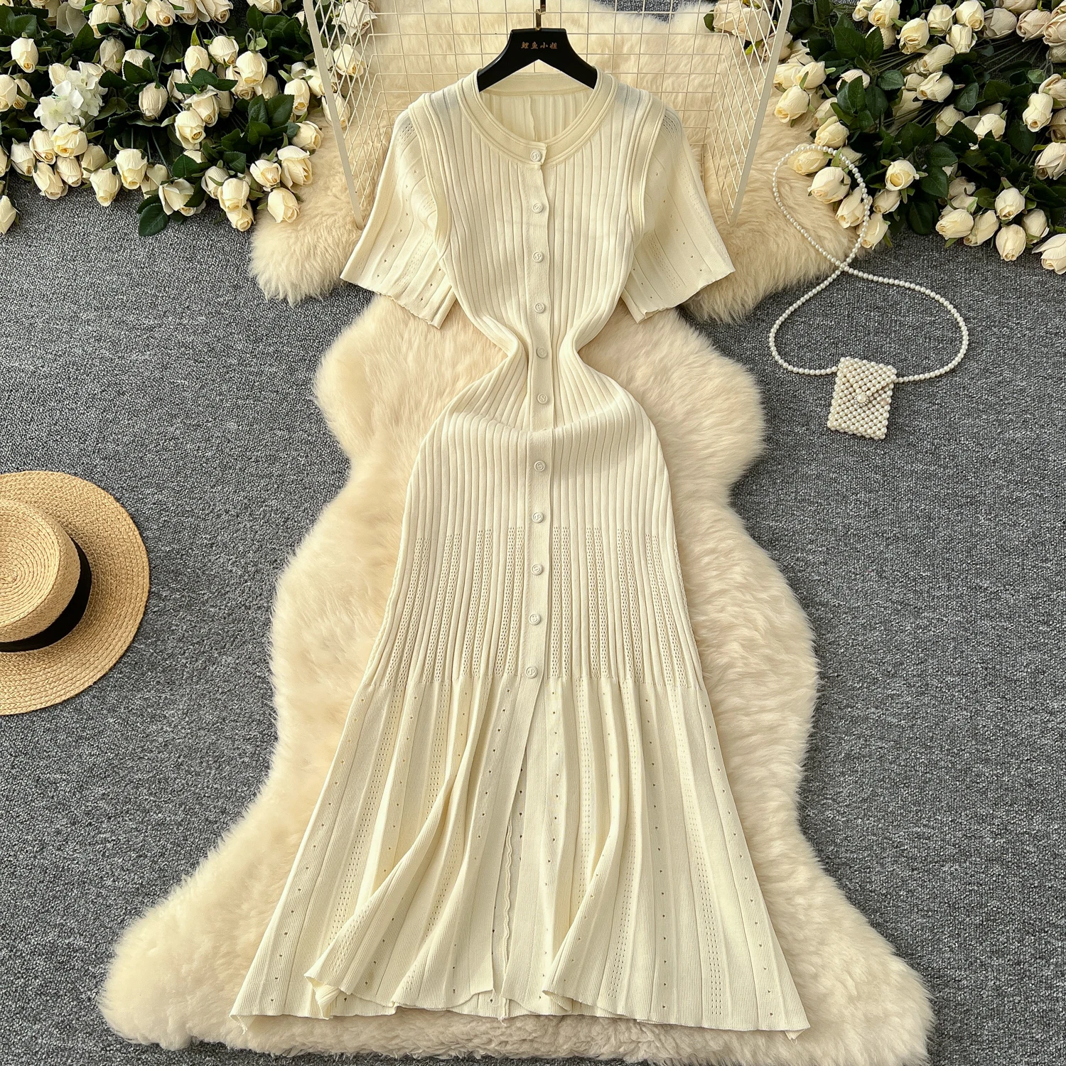 Chic Elastic Knit Single Breasted short sleeve O Neck Women Elegant Korean Fashion Vestidos Summer Slim Wrap Pencil Dress
Chic Elastic Knit Single Breasted short sleeve O Neck Women Elegant Korean Fashion Vestidos Summer Slim Wrap Pencil Dress