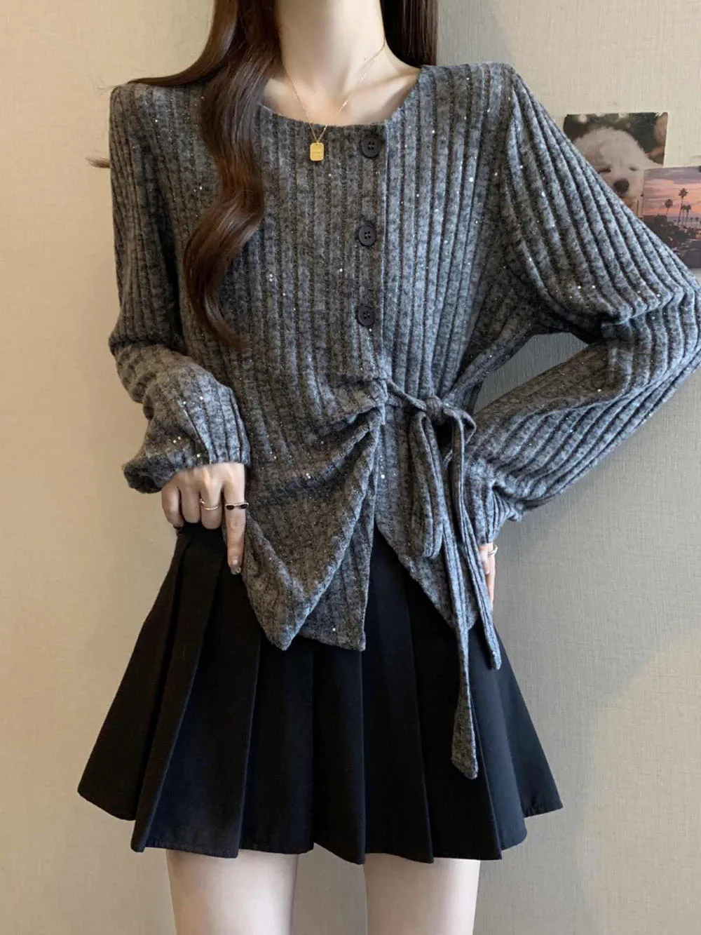 Women's Irregular Purple V-neck Long Sleeve T-shirt Autumn Winter Pleated Straps Lace Up Slim Fit Base Top Solid Female Cardigan
Women's Irregular Purple V-neck Long Sleeve T-shirt Autumn Winter Pleated Straps Lace Up Slim Fit Base Top Solid Female Cardigan