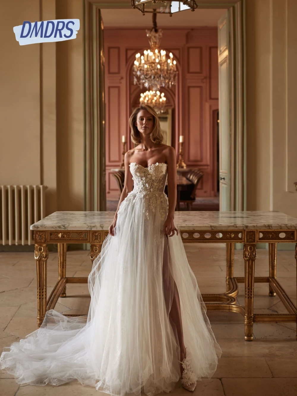 2025 Sweet A Line Floral Wedding Dress Romantic Side Slit Fashion Lace Tulle Customized Women Corset Appliques Beach Bridal Gown
2025 Sweet A Line Floral Wedding Dress Romantic Side Slit Fashion Lace Tulle Customized Women Corset Appliques Beach Bridal Gown