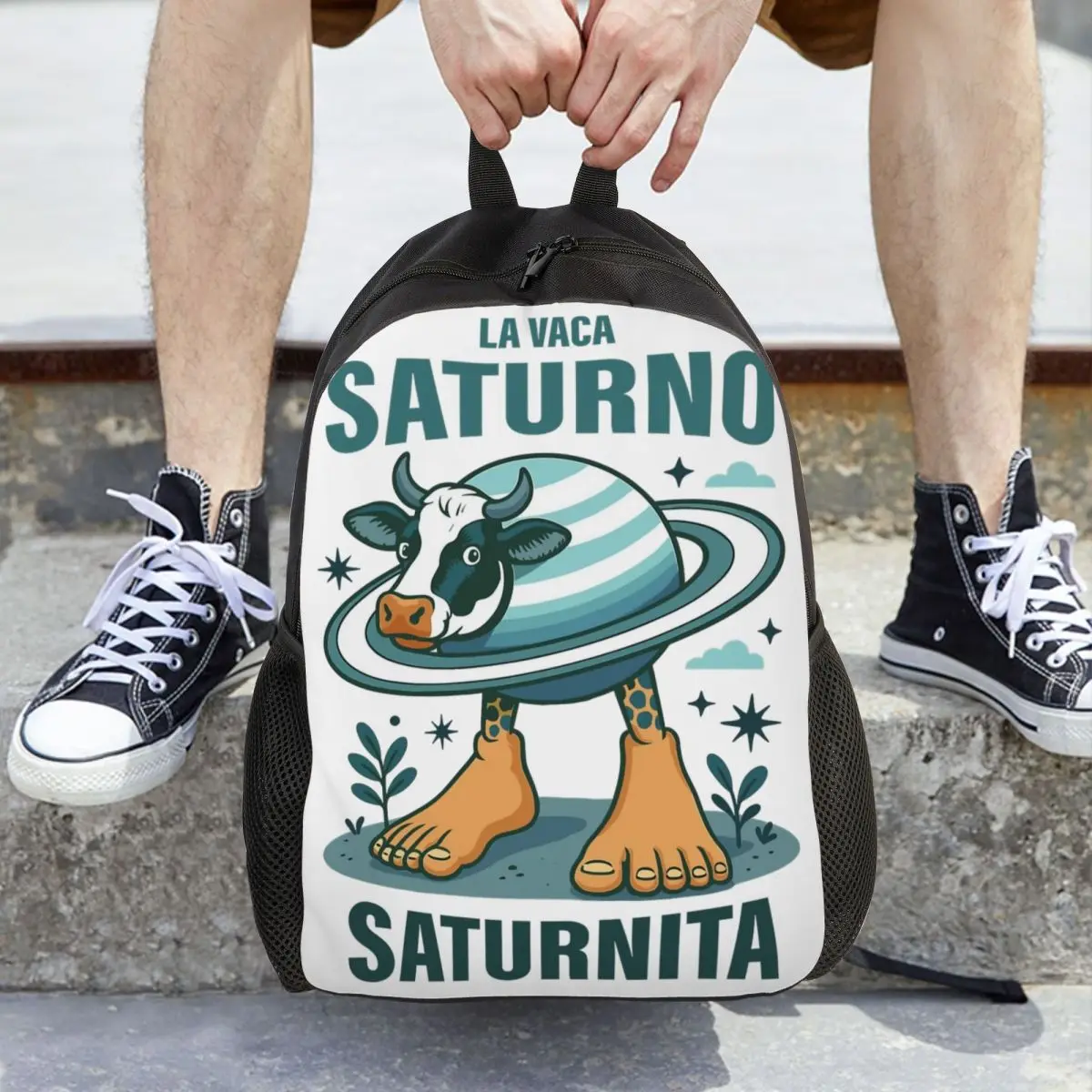 La Vaca Saturno Saturnita итальянский рюкзак Brainrot с карманом для средней школы, пешего туризма, путешествий, рюкзака для мужчин и женщин, холщовые сумки для ноутбука
La Vaca Saturno Saturnita итальянский рюкзак Brainrot с карманом для средней школы, пешего туризма, путешествий, рюкзака для мужчин и женщин, холщовые сумки для ноутбука