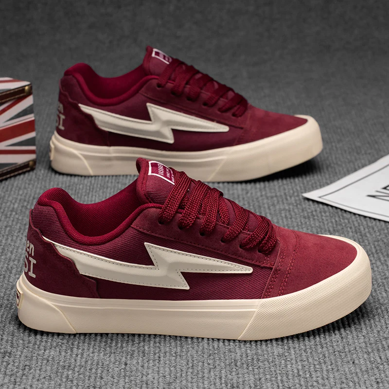 Мужские белые массивные кроссовки осень 2024, дышащий минималистичный дизайн, приятный для студентов и популярный в Instagram
Мужские белые массивные кроссовки осень 2024, дышащий минималистичный дизайн, приятный для студентов и популярный в Instagram