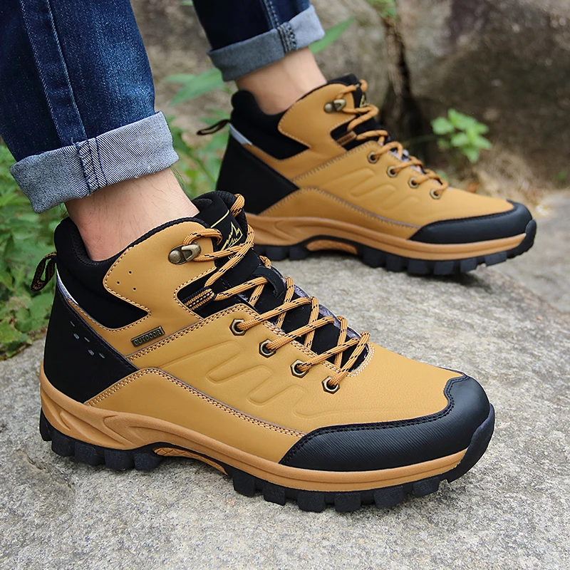 Men's New Outdoor Hiking Shoes with High Top and Fleece Anti Slip Warm Snow Boots Men's Black Cotton Boots Winter Popular Shoes
Men's New Outdoor Hiking Shoes with High Top and Fleece Anti Slip Warm Snow Boots Men's Black Cotton Boots Winter Popular Shoes