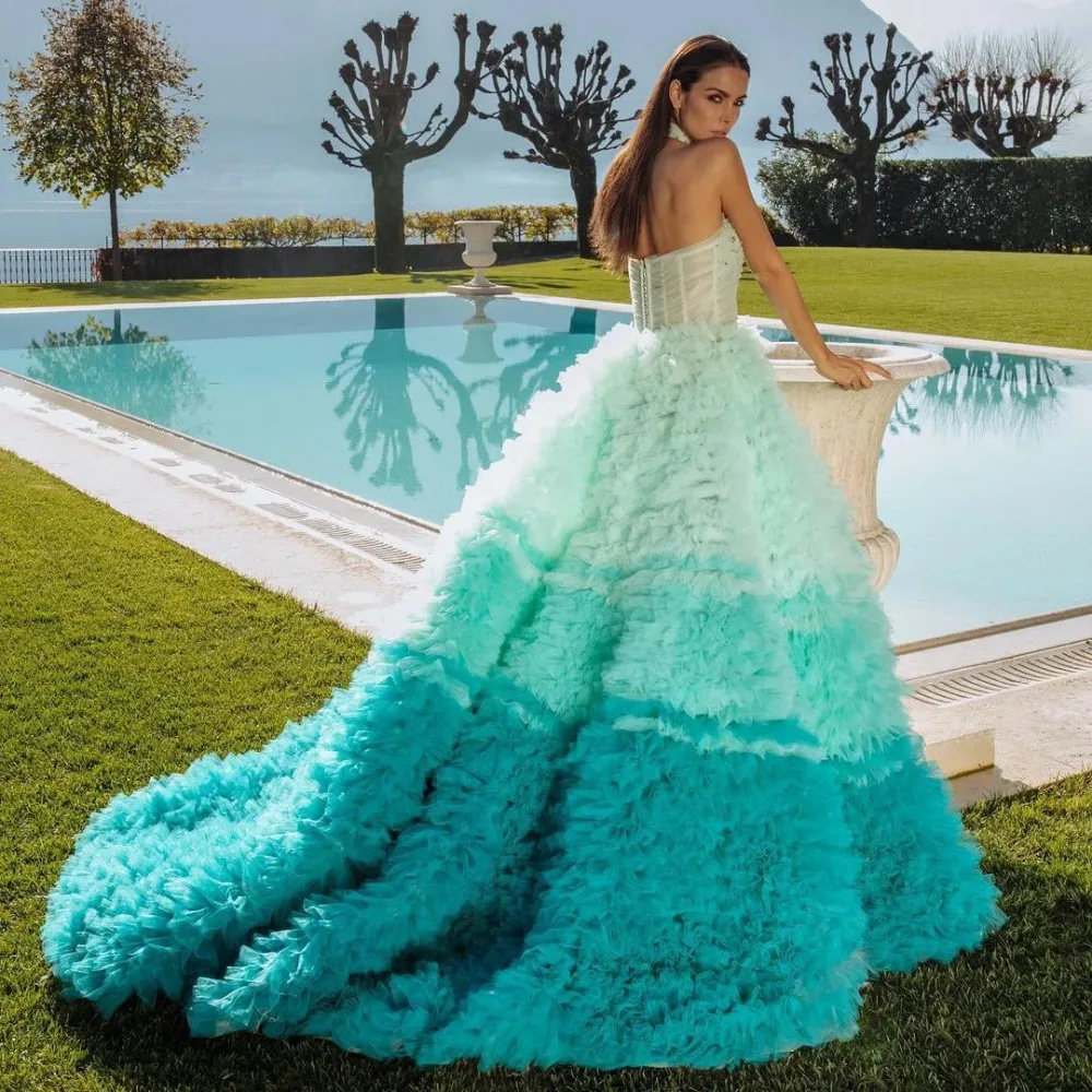 Gradient Color Formal Prom Dress Elegant Halter Crystals Beaded Backless A-Line Party Gowns Fashion Tiered Pleat Evening Gowns
Gradient Color Formal Prom Dress Elegant Halter Crystals Beaded Backless A-Line Party Gowns Fashion Tiered Pleat Evening Gowns
