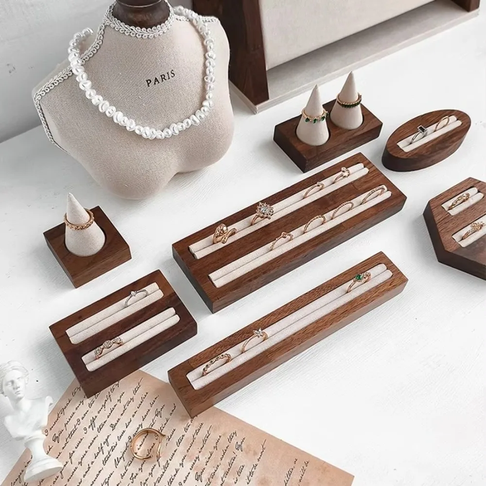 Элитная подставка для колец и серег из орехового дерева, прочная витрина для демонстрации, стенд для фотосъемки
Элитная подставка для колец и серег из орехового дерева, прочная витрина для демонстрации, стенд для фотосъемки