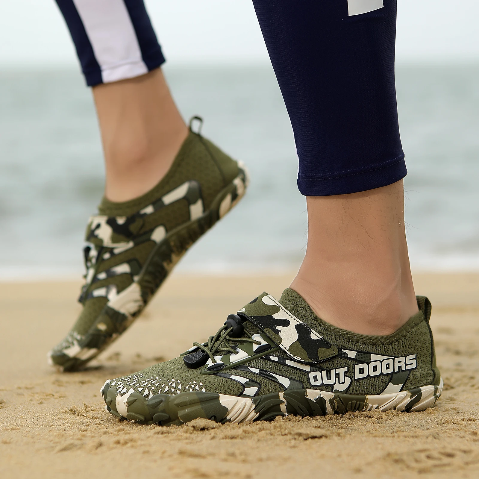 Adult Breathable Aqua Shoes Non-Slip Quick Dry Beach Water Shoes Anti-Wear for Outdoor Swimming Diving Wading
Adult Breathable Aqua Shoes Non-Slip Quick Dry Beach Water Shoes Anti-Wear for Outdoor Swimming Diving Wading