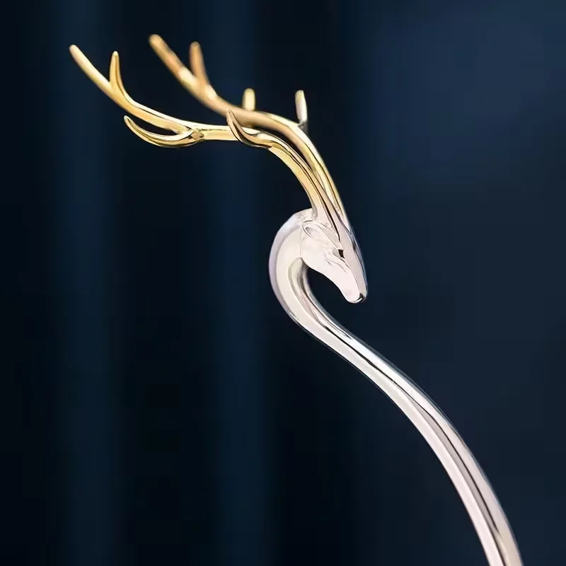 1pc of antler hairpin, simple and elegant Chinese-style hair stick, Christmas antler hair accessory
1pc of antler hairpin, simple and elegant Chinese-style hair stick, Christmas antler hair accessory