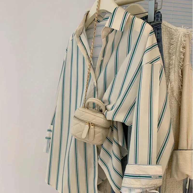 Women Vertical Stripe Single Breasted Cardigan Female Fashion Loose All-match Tops 2025 Spring New POLO Collar Long Sleeve Shirt
Women Vertical Stripe Single Breasted Cardigan Female Fashion Loose All-match Tops 2025 Spring New POLO Collar Long Sleeve Shirt