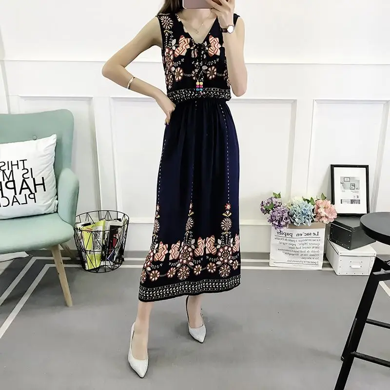 Bohemian Multi-element Print Sleeveless Summer Clothes for Women Vintage V-Neck Lacing Sleeveless Cotton Silk Slim A-line Dress
Bohemian Multi-element Print Sleeveless Summer Clothes for Women Vintage V-Neck Lacing Sleeveless Cotton Silk Slim A-line Dress