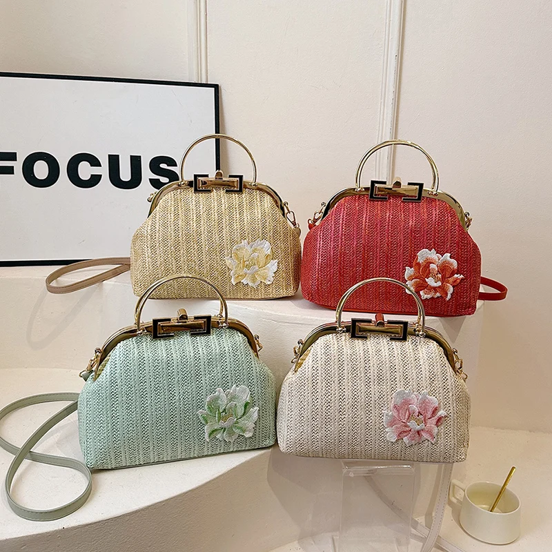 New Half-Moon Woven Women's Bag with Metal Handle Small Embroidered Shell Crossbody Shoulder Bag for Ladies
New Half-Moon Woven Women's Bag with Metal Handle Small Embroidered Shell Crossbody Shoulder Bag for Ladies
