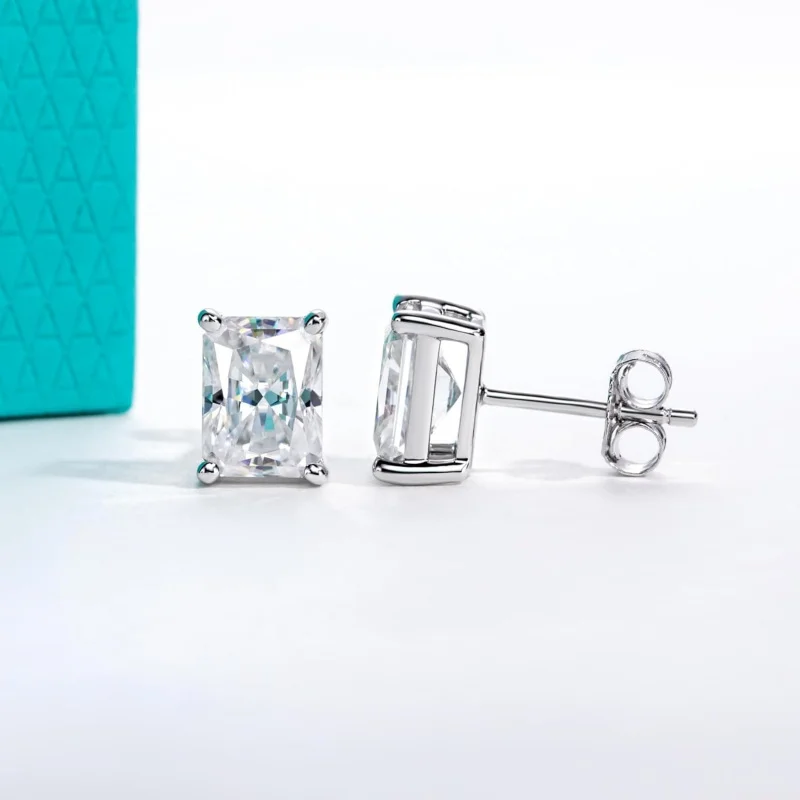 Moissanite Stud Earrings Sterling Silver Timeless Sparkle Studs Lab-Grown Diamond Custom Jewelry
Moissanite Stud Earrings Sterling Silver Timeless Sparkle Studs Lab-Grown Diamond Custom Jewelry