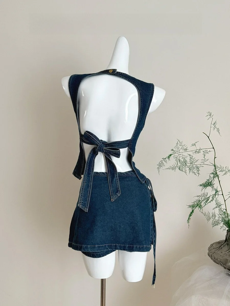 Luckymann Summer 2026 Women's Denim Backless Three-Piece Set Vest Skirt Tie-Dye Polyester Fiber School Uniform Style
Luckymann Summer 2026 Women's Denim Backless Three-Piece Set Vest Skirt Tie-Dye Polyester Fiber School Uniform Style