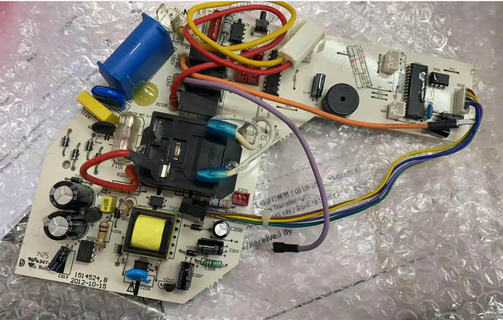 New Hisense air conditioning indoor unit control board 1514652 1514524.B K364D0921
New Hisense air conditioning indoor unit control board 1514652 1514524.B K364D0921