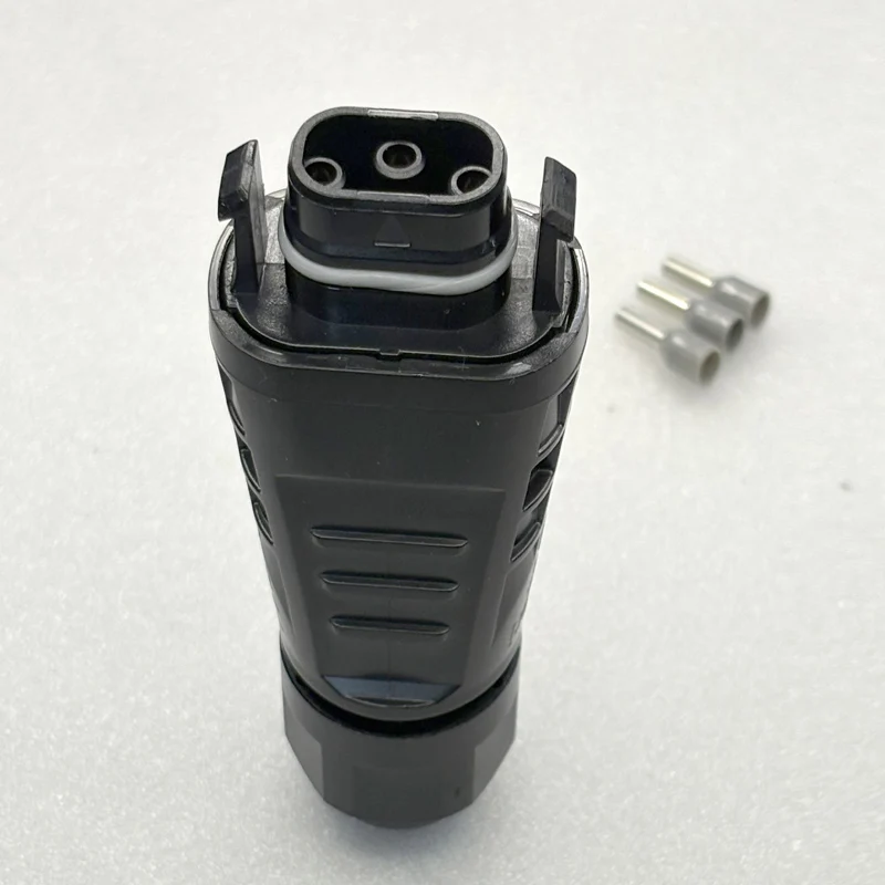 3 Pin 3 Hole AC Terminal Plug Connector For Hoymiles Microinverter BC05
3 Pin 3 Hole AC Terminal Plug Connector For Hoymiles Microinverter BC05