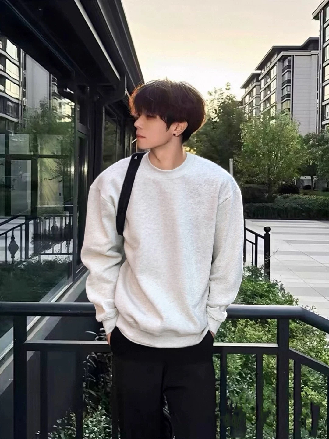 Thiened Long Sve Hoodie for Men Youth Sle Inner Wear Small Collar Cleanfit Casual Comfortable Breathable Sweatirt
Thiened Long Sve Hoodie for Men Youth Sle Inner Wear Small Collar Cleanfit Casual Comfortable Breathable Sweatirt