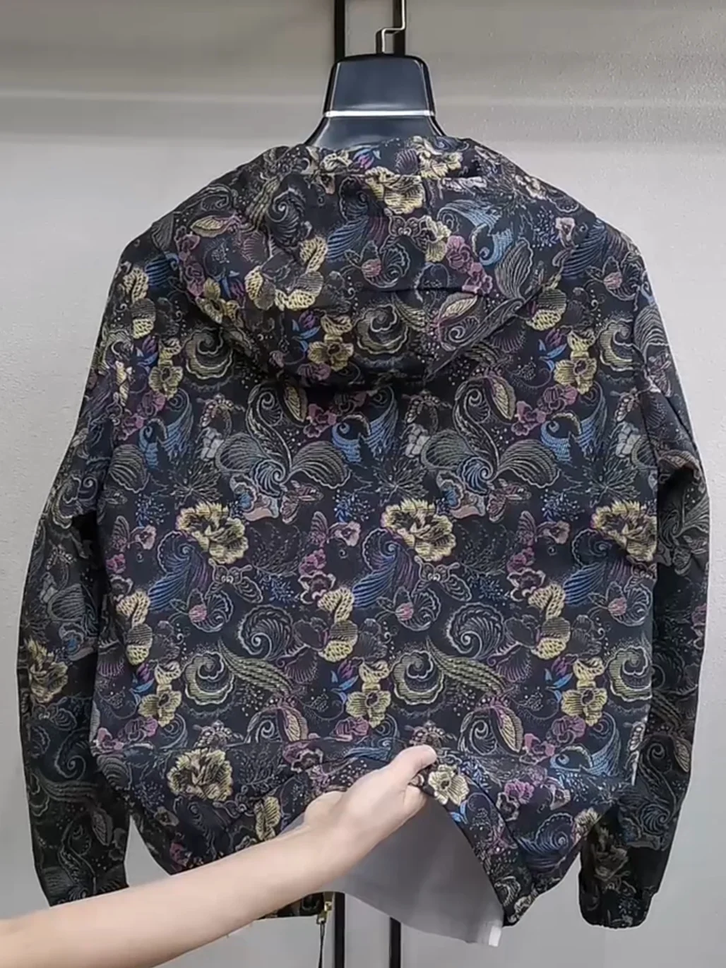 New Men's Hooded Jacket Spring Autumn High Quality Fashionable Standard Fit Long Sleeve Antibacterial Chinese Made
New Men's Hooded Jacket Spring Autumn High Quality Fashionable Standard Fit Long Sleeve Antibacterial Chinese Made