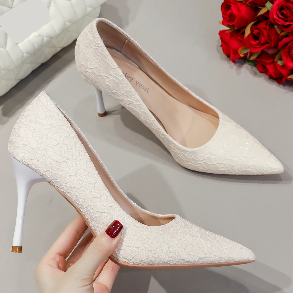 Small/Large Sized 33-43 White Wedding Shoes Lace Bridesmaid High Heels For Women Pointed Toe Thin Heel 2025 New Pumps Shoes B009
Small/Large Sized 33-43 White Wedding Shoes Lace Bridesmaid High Heels For Women Pointed Toe Thin Heel 2025 New Pumps Shoes B009