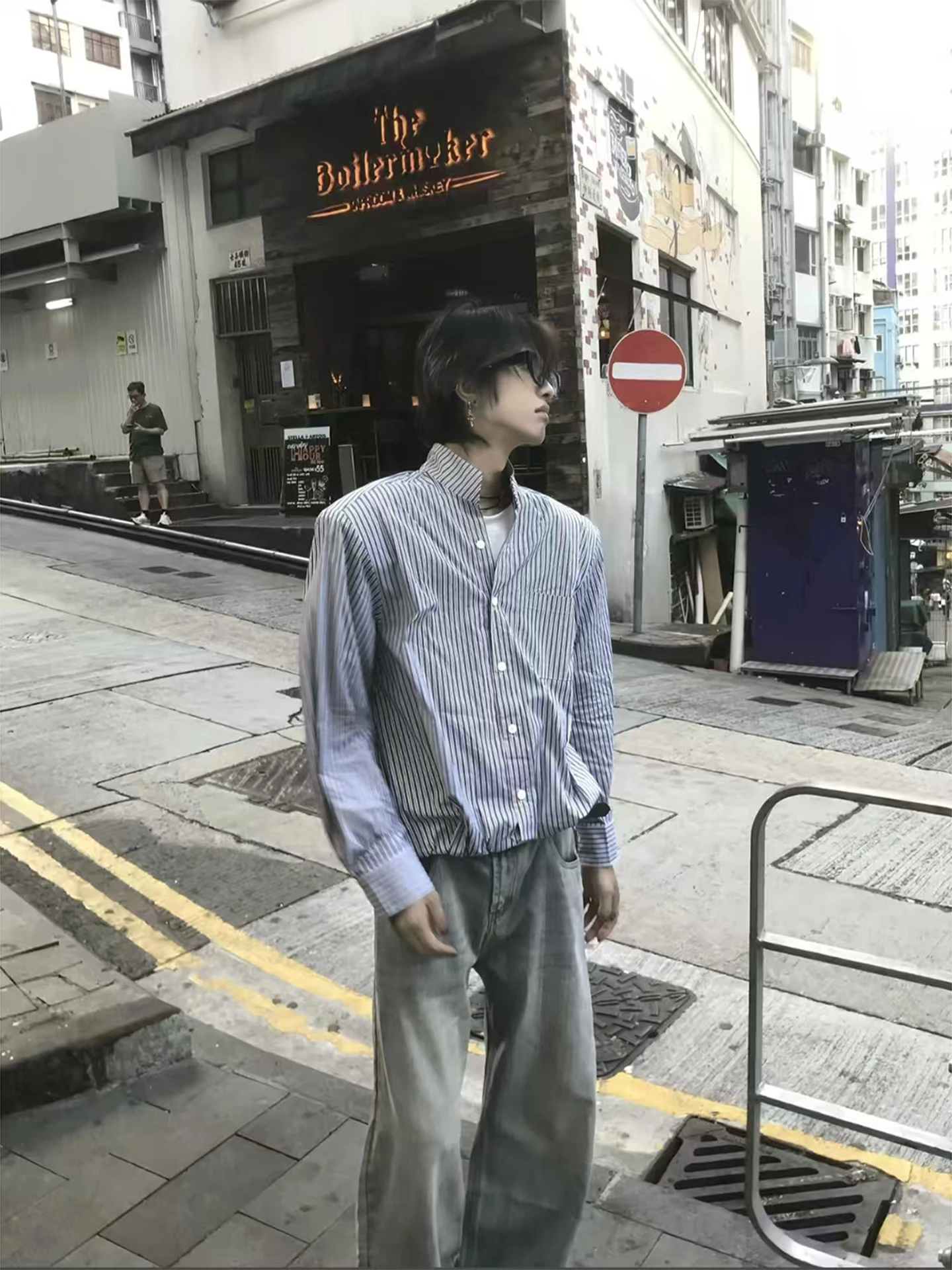 Blue Stripe Long Sve Men's irt Stand Collar Vintage Japanese Sle Autumn High End Feeling Cleanfit Outerwear Loose Fit
Blue Stripe Long Sve Men's irt Stand Collar Vintage Japanese Sle Autumn High End Feeling Cleanfit Outerwear Loose Fit