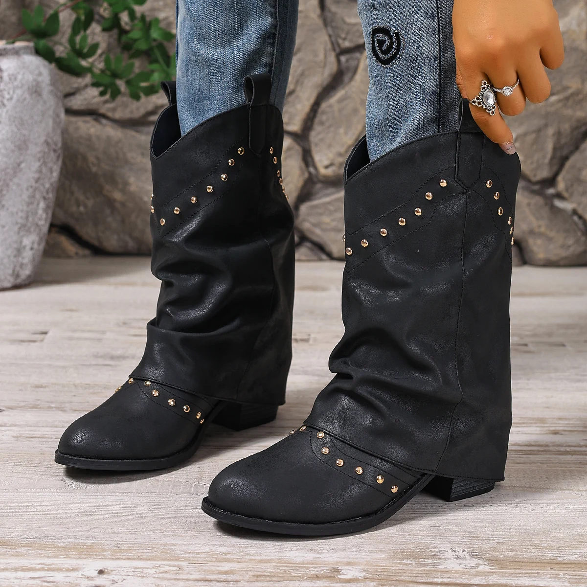 Women's Comfortable Riveted-Cuff Mid-Calf Boot Pull-On Round-Toe Chunky Heel Versatile Western Bootleg for All-Day Wear
Women's Comfortable Riveted-Cuff Mid-Calf Boot Pull-On Round-Toe Chunky Heel Versatile Western Bootleg for All-Day Wear