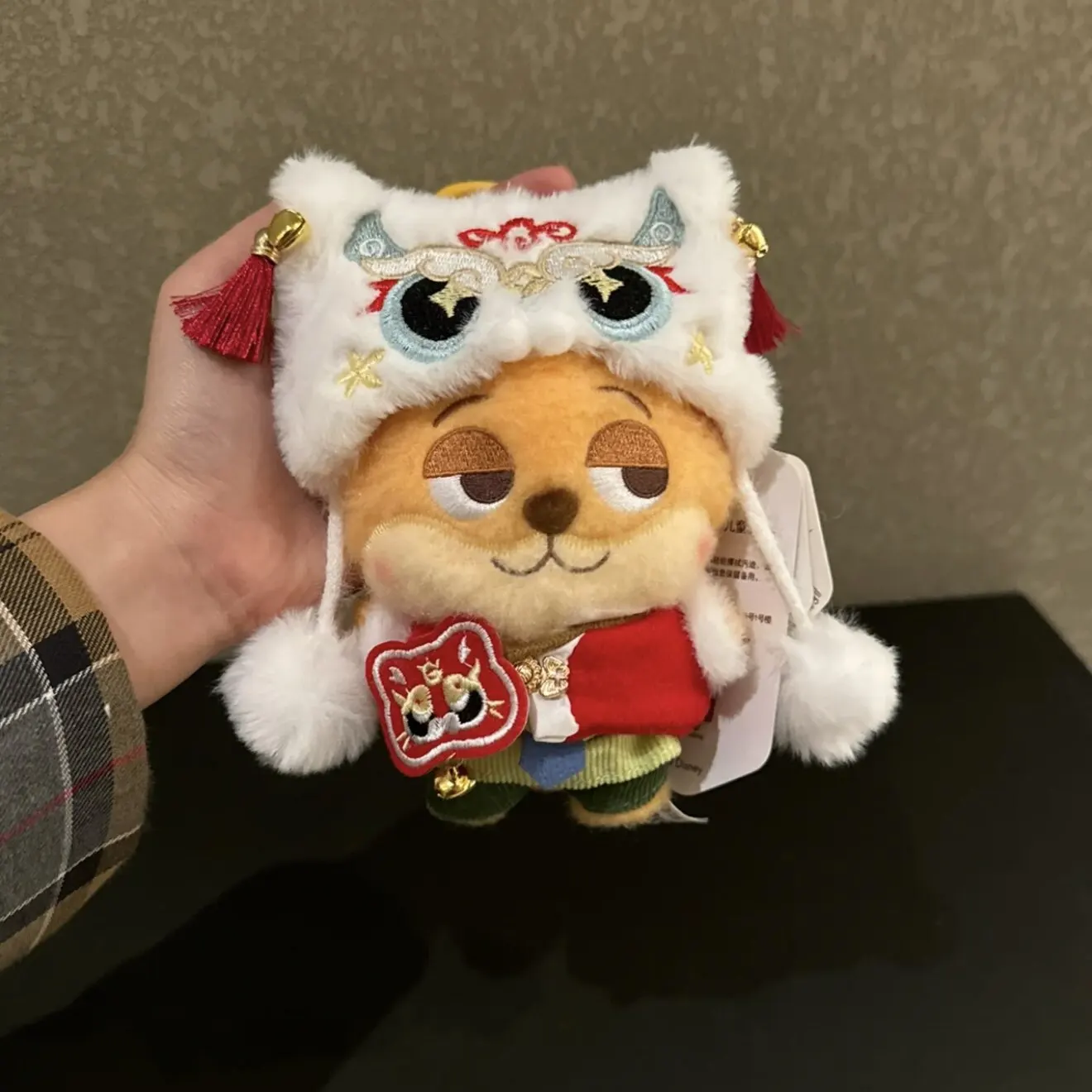 Genuine Crazy Animal City Fox Nick Lion Dance Judy Plush Bag Pendant Doll Keychain Pendant New Year's Gift Bag charm
Genuine Crazy Animal City Fox Nick Lion Dance Judy Plush Bag Pendant Doll Keychain Pendant New Year's Gift Bag charm