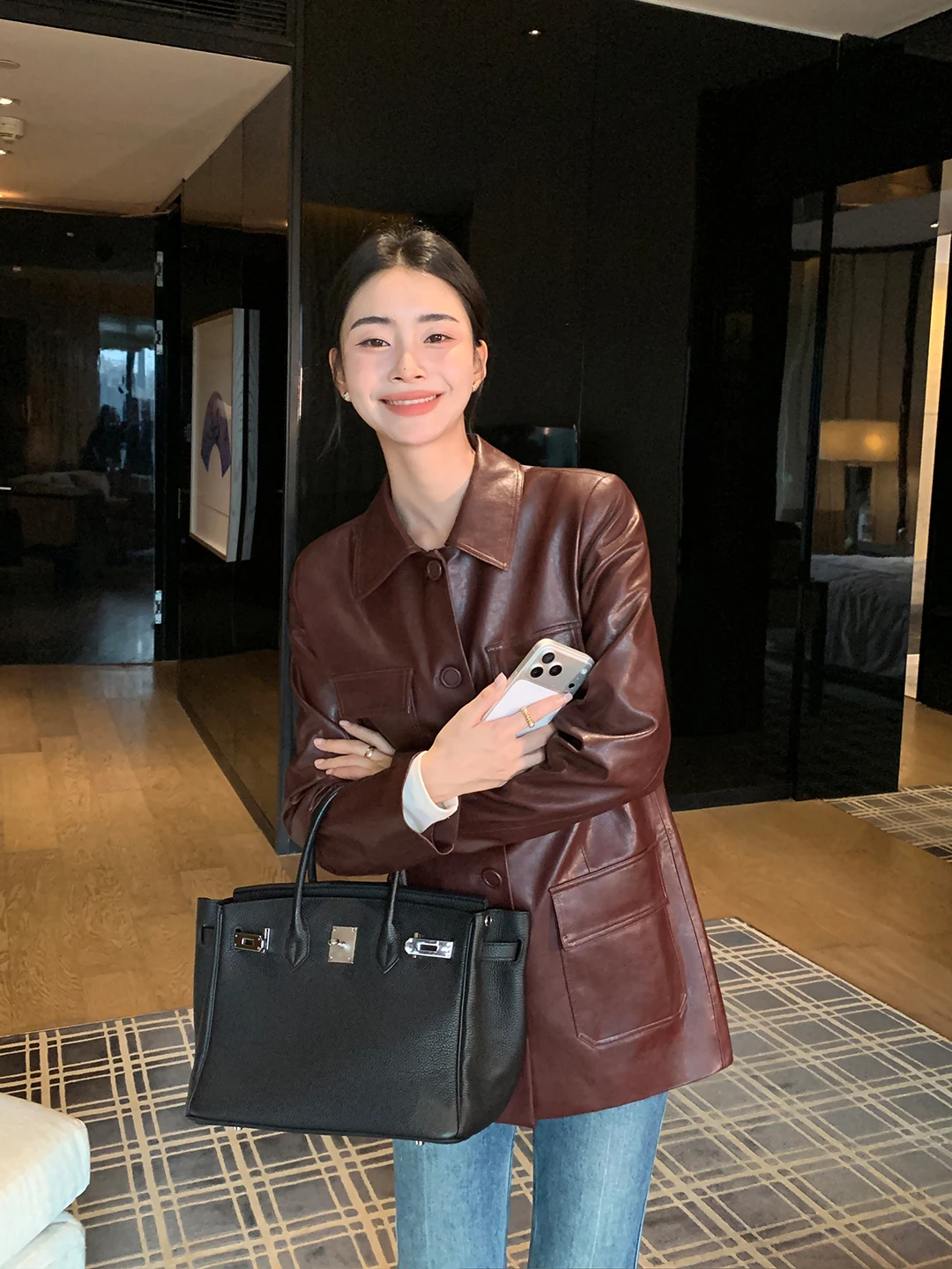 Женская приталенная куртка Maven Lin из искусственной кожи с воротником-стойкой, длинными рукавами, средней длины, элегантная модная верхняя одежда
Женская приталенная куртка Maven Lin из искусственной кожи с воротником-стойкой, длинными рукавами, средней длины, элегантная модная верхняя одежда