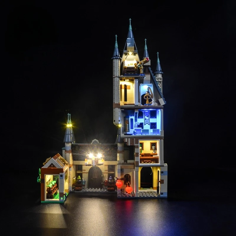 Комплект светодиодного освещения подходит для LEGO Hogwarts Astronomy Tower 75969 (не включая строительные блоки)
Комплект светодиодного освещения подходит для LEGO Hogwarts Astronomy Tower 75969 (не включая строительные блоки)