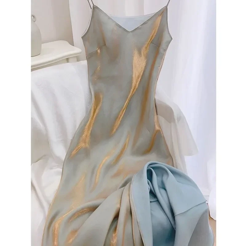 Solid Women Dress A-line Sleeveless Deep V Neck Maxi Dress Korean Elegant Sexy Backless Mid-calf Dress Y2k Evening Clothing
Solid Women Dress A-line Sleeveless Deep V Neck Maxi Dress Korean Elegant Sexy Backless Mid-calf Dress Y2k Evening Clothing