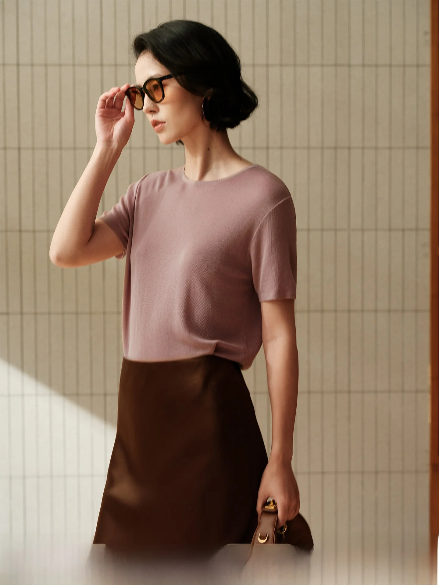 Chimai Rihua Ice Cool Silk Blend Short Sleeve Knitted T Pure Color Casual Loose Fit round Neck Top for Women Acetate Lyocell ...
Chimai Rihua Ice Cool Silk Blend Short Sleeve Knitted T Pure Color Casual Loose Fit round Neck Top for Women Acetate Lyocell ...