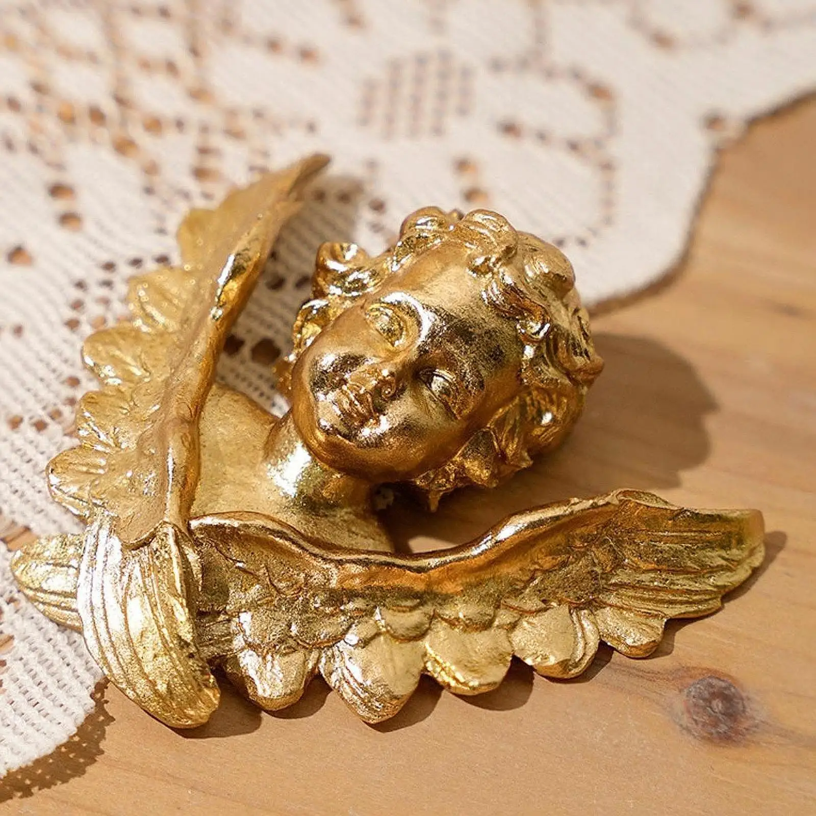 Настенная скульптура Cherub, статуя ангела с крыльями, декоративный подарок на память, милая фигурка из смолы, настенный художественный декор для офиса, учебы
Настенная скульптура Cherub, статуя ангела с крыльями, декоративный подарок на память, милая фигурка из смолы, настенный художественный декор для офиса, учебы