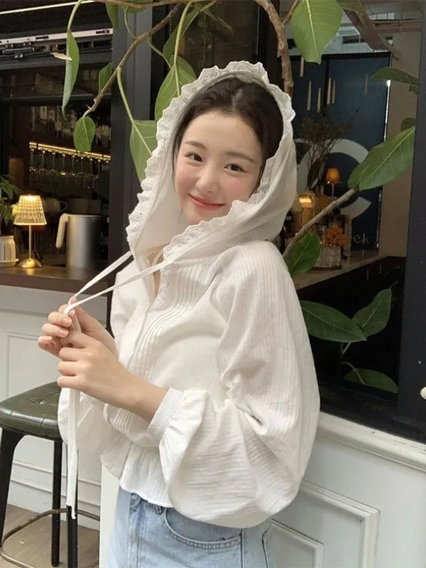 Sweet Style Lace Trim Hooded Shirt Women's Spring Summer New Sun Protection Short Length Long Sleeve Doll Collar Top
Sweet Style Lace Trim Hooded Shirt Women's Spring Summer New Sun Protection Short Length Long Sleeve Doll Collar Top