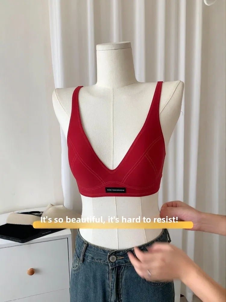 Ankela Red Women's Underwear Wireless Support Soft New Year Bride Style 2026 Autumn Winter Bra Nylon Material Fixed Strap
Ankela Red Women's Underwear Wireless Support Soft New Year Bride Style 2026 Autumn Winter Bra Nylon Material Fixed Strap