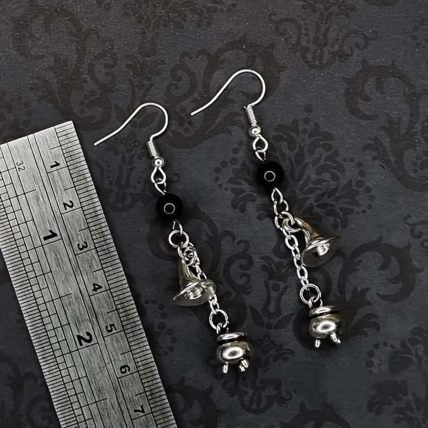 Witch Hat Earring For Women Girl Fashion Magic Jewelry Accessories Black Bead Alchemy Furnace Mystery Pagan Halloween Ear Hook
Witch Hat Earring For Women Girl Fashion Magic Jewelry Accessories Black Bead Alchemy Furnace Mystery Pagan Halloween Ear Hook