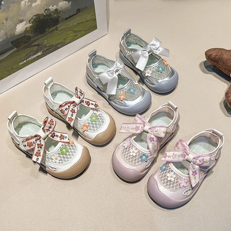 Children's Casual Shoes Fashion Embroidered Bow Baby Girl Princess Shoes Soft Soled Breathable Mesh Kid's Flat Shoes
Children's Casual Shoes Fashion Embroidered Bow Baby Girl Princess Shoes Soft Soled Breathable Mesh Kid's Flat Shoes