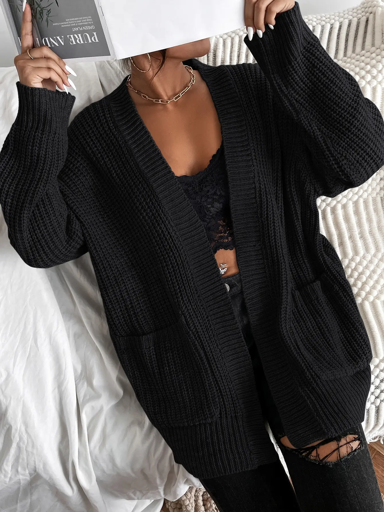 Women's Oversized Ribbed Knit Cardigan with Front Pockets, Black
Women's Oversized Ribbed Knit Cardigan with Front Pockets, Black