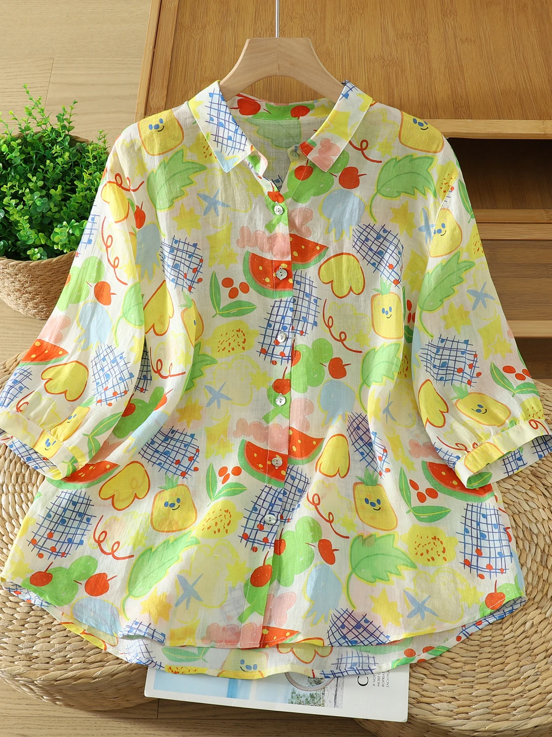 Loose Fit Printed Short Sleeve Shirt Women's Casual Style Breathable Thin Polyester Fabric Button up Shirt Summer Fashion
Loose Fit Printed Short Sleeve Shirt Women's Casual Style Breathable Thin Polyester Fabric Button up Shirt Summer Fashion