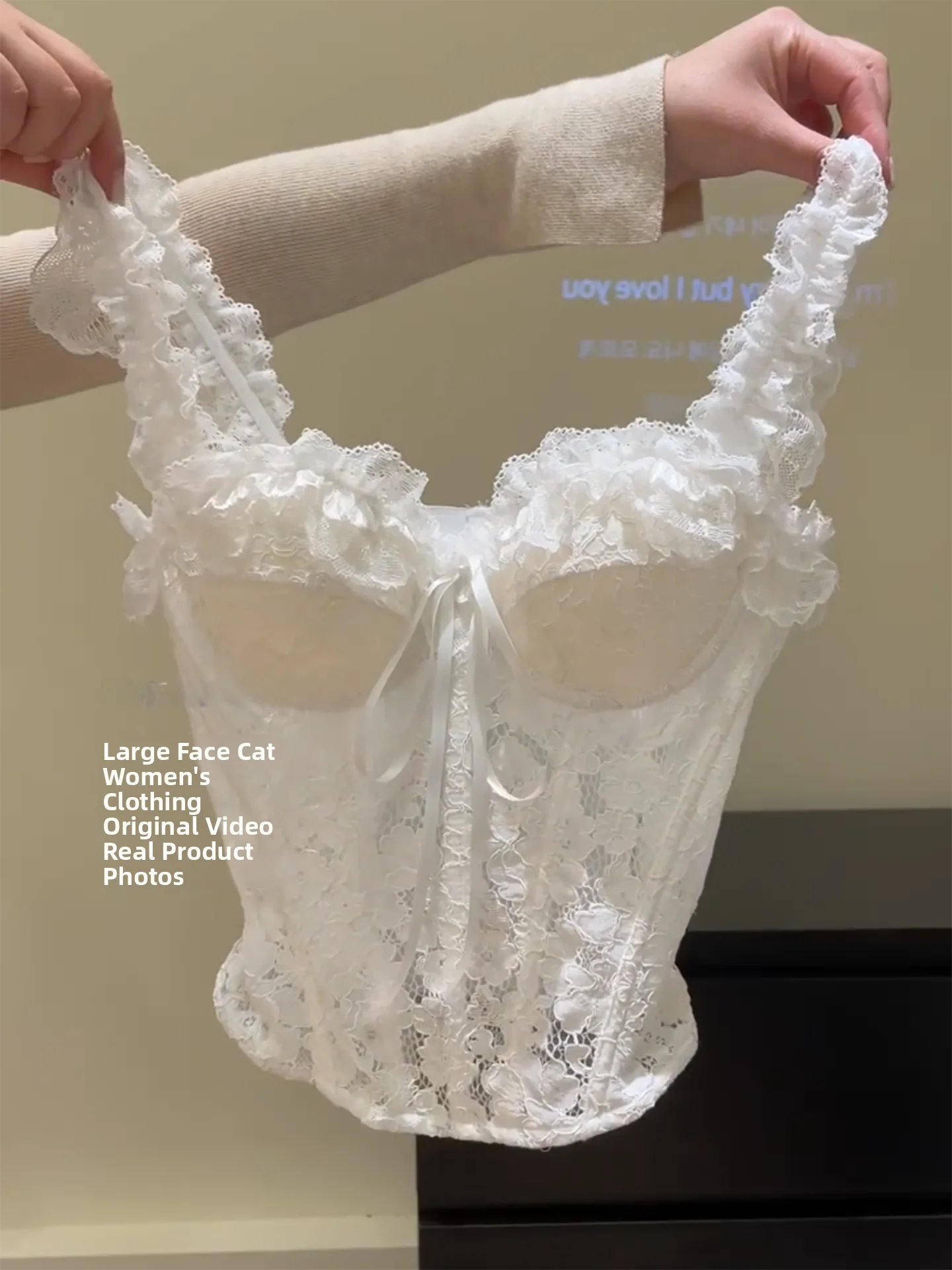 White Lace Fishbone Bralette Skirt Set Women's Spicy Style Innerwear Outerwear Tank Top Short Skirt Set Summer Casual Wear
White Lace Fishbone Bralette Skirt Set Women's Spicy Style Innerwear Outerwear Tank Top Short Skirt Set Summer Casual Wear