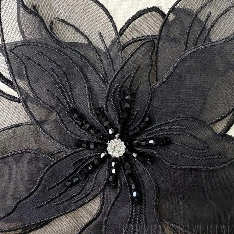 R1WE Eye-Catching Flowers Fabric Applique Oversized Sewing on Patches for Wedding/ Evening Dress Clothing Patches
R1WE Eye-Catching Flowers Fabric Applique Oversized Sewing on Patches for Wedding/ Evening Dress Clothing Patches