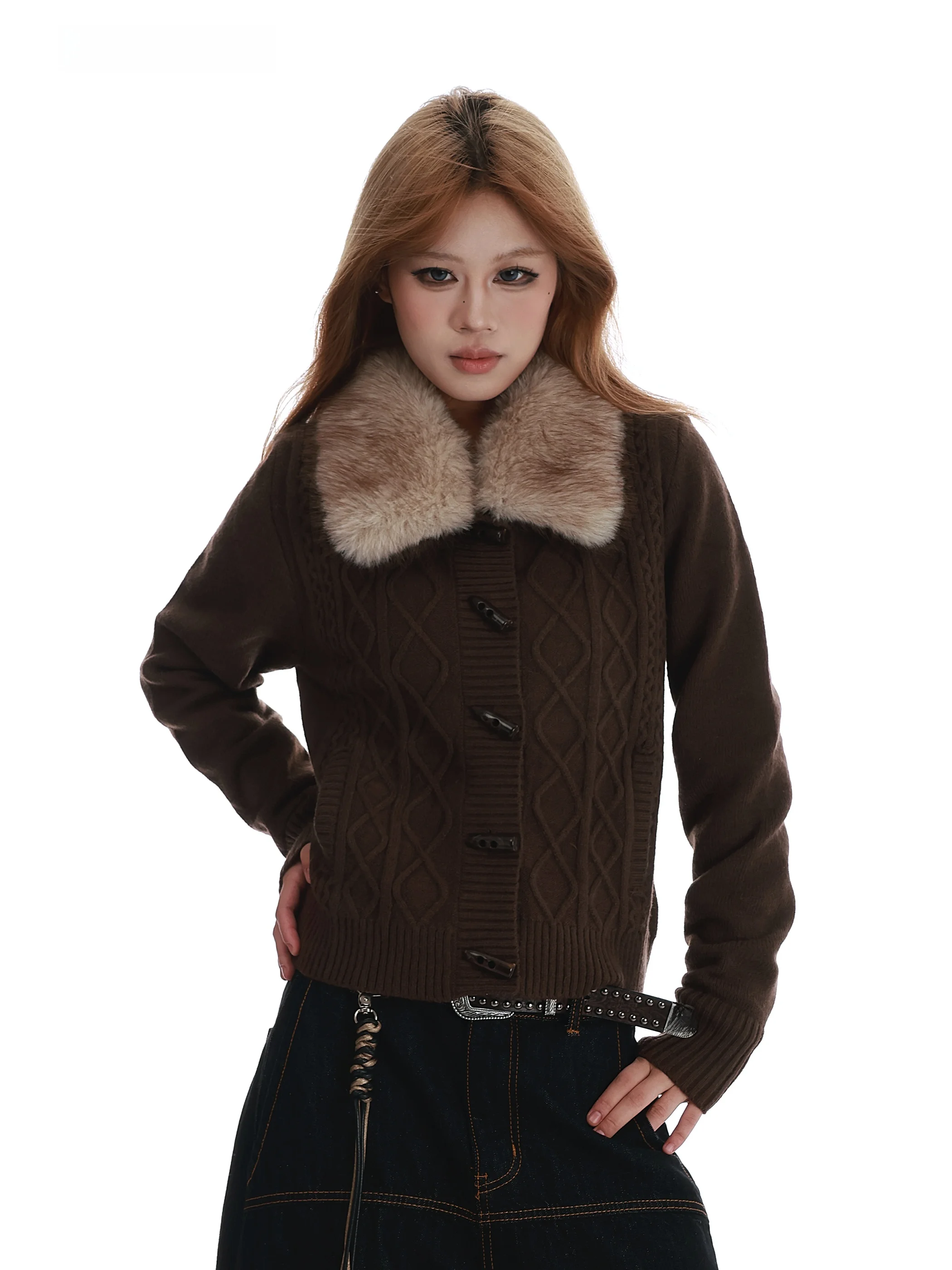 American Retro Diamond id Detachable Fur Collar Open Cardigan Sweater Women Winter Slimming Knitted Outerwear Trendy
American Retro Diamond id Detachable Fur Collar Open Cardigan Sweater Women Winter Slimming Knitted Outerwear Trendy
