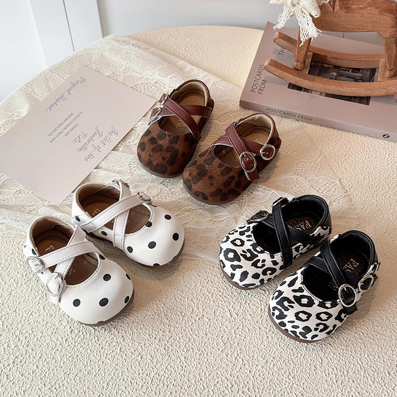 New French Style Shallow Baby Girl Shoes 2026 Spring Autumn Cross Strap Flat Heel Leopard Mary Jane Infant Toddler Shoes JY06031
New French Style Shallow Baby Girl Shoes 2026 Spring Autumn Cross Strap Flat Heel Leopard Mary Jane Infant Toddler Shoes JY06031