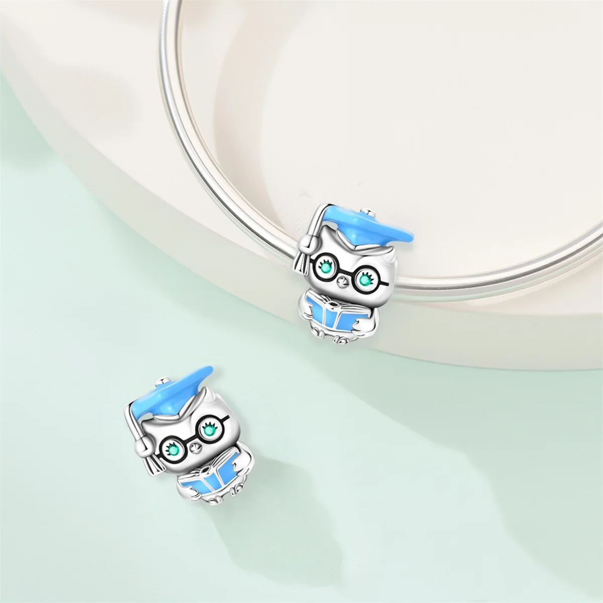 Original 925 Silver Plata Owl Students Beads Phone Charms Necklaces and Pendants Fit Women's Earrings Bracelet Jewelry Gift
Original 925 Silver Plata Owl Students Beads Phone Charms Necklaces and Pendants Fit Women's Earrings Bracelet Jewelry Gift