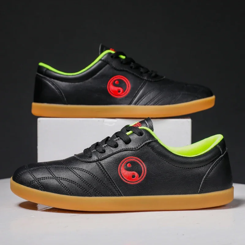 Big Size 36-46 Kung Fu Shoes New Arrival Chinese Tai Chi Shoes Wear-Resisting Sport Shoes Comfortable Martial Arts Sneakers
Big Size 36-46 Kung Fu Shoes New Arrival Chinese Tai Chi Shoes Wear-Resisting Sport Shoes Comfortable Martial Arts Sneakers