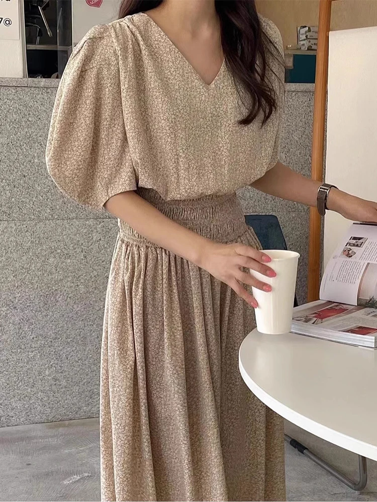 Elegant V-neck Flower Print Short Lantern Sleeve Long Dress For Women's Casual Loose Dresses 2024 Spring Summer
Elegant V-neck Flower Print Short Lantern Sleeve Long Dress For Women's Casual Loose Dresses 2024 Spring Summer
