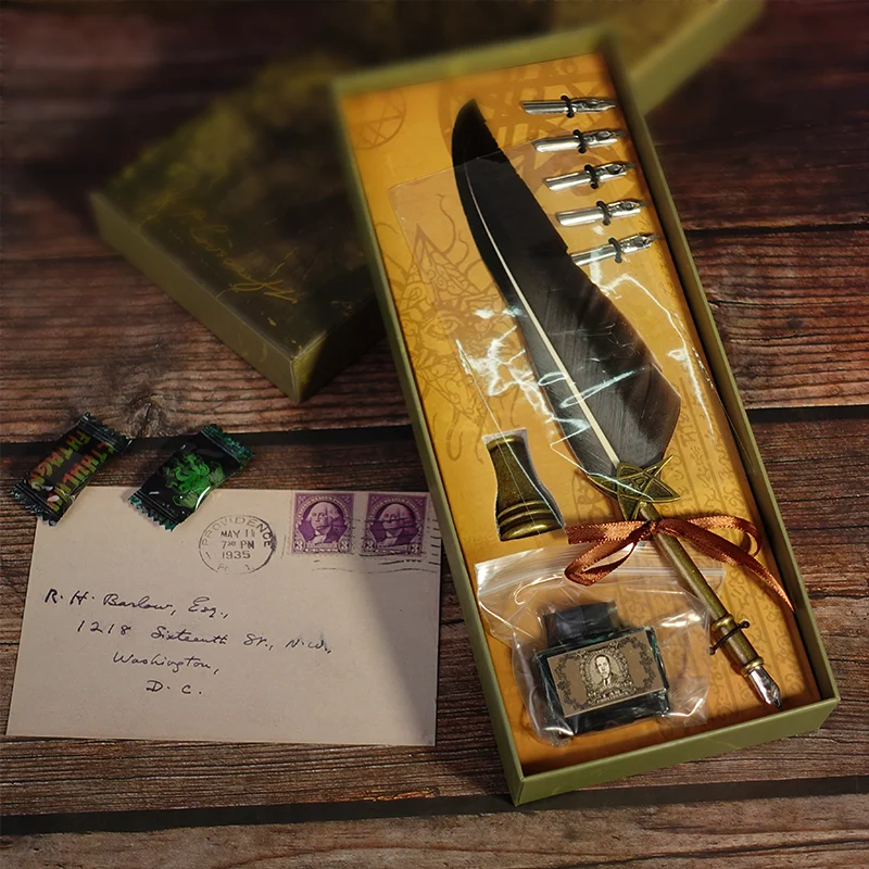 Anime Lord of Mysteries Cthulhu Cosplay Quill Pen Gift Box Cartoon Quill-pen Pensieve Feather Pens Colored Ink Postcard Souvenir
Anime Lord of Mysteries Cthulhu Cosplay Quill Pen Gift Box Cartoon Quill-pen Pensieve Feather Pens Colored Ink Postcard Souvenir