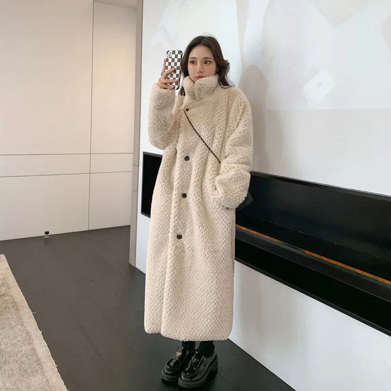 2025 Winter Women Long Apricot Warm Faux Rabbit Fur Coat Lapel Long Sleeve Korean High Quality Casual Solid Soft Fur Outerwear
2025 Winter Women Long Apricot Warm Faux Rabbit Fur Coat Lapel Long Sleeve Korean High Quality Casual Solid Soft Fur Outerwear