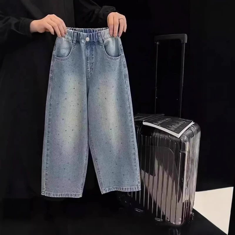 2026 Girls‘ Rhinestone Star Wide Leg Denim Jeans for Spring, Sparkle Loose Pants for Kids, Versatile Casual Bottoms New Arrival
2026 Girls‘ Rhinestone Star Wide Leg Denim Jeans for Spring, Sparkle Loose Pants for Kids, Versatile Casual Bottoms New Arrival