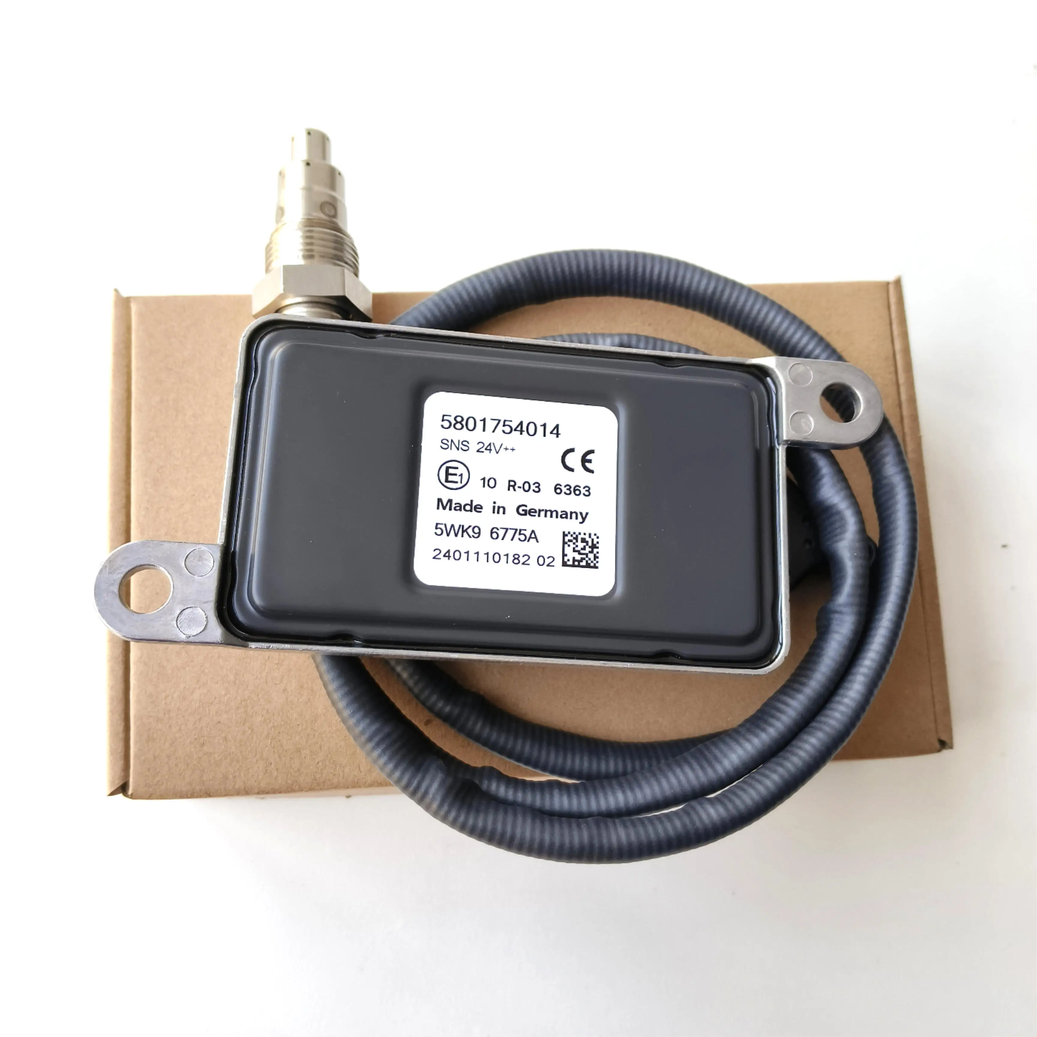 Applies ToFactory Good Sale Car Sensor 5WK9 6775A 5801754014 Nitrogen Oxide Sensor NOX Sensor For IVICO
Applies ToFactory Good Sale Car Sensor 5WK9 6775A 5801754014 Nitrogen Oxide Sensor NOX Sensor For IVICO