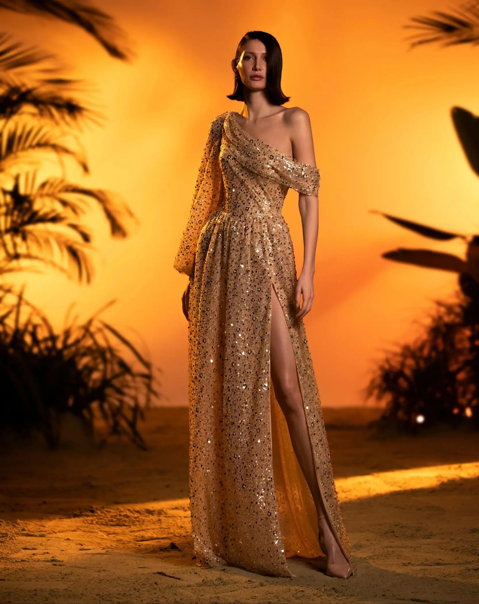 Vintage A Line Evening Dresses One Shoulder Long Sleeve Sequins Women Prom Gowns Sexy Side Split Customized Formal Party Gowns
Vintage A Line Evening Dresses One Shoulder Long Sleeve Sequins Women Prom Gowns Sexy Side Split Customized Formal Party Gowns
